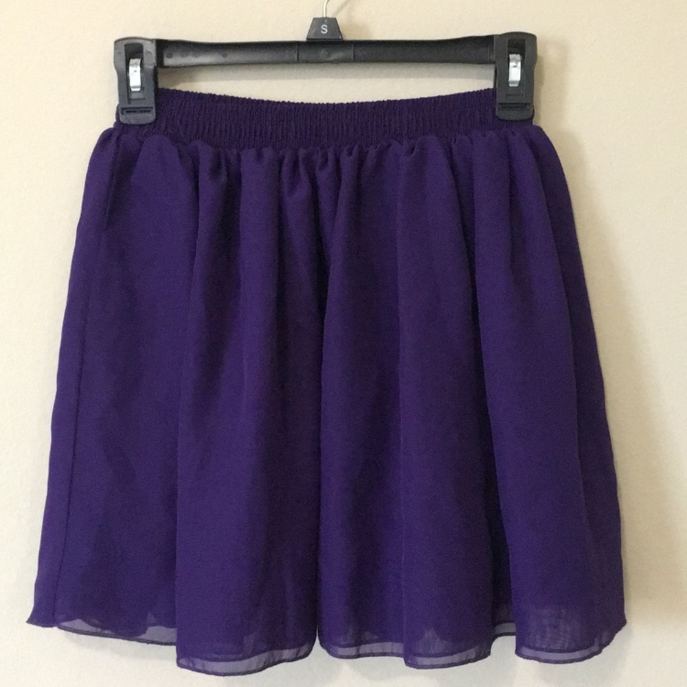 ❤️ American Apparel Chiffon Skirt